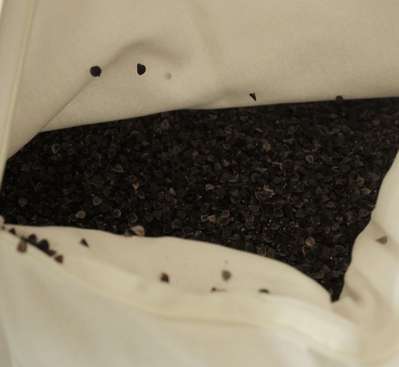 Hybrid Pillow : Natural Wool & Buckwheat - Image 8