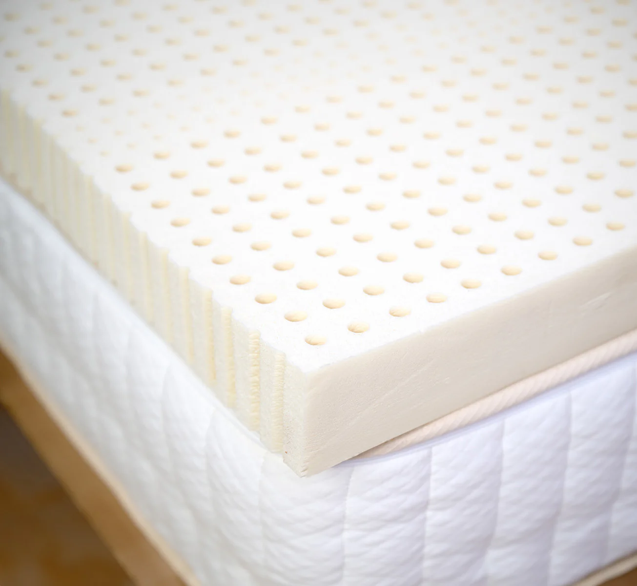 7 Zone Organic Latex Mattress Topper - Image 7